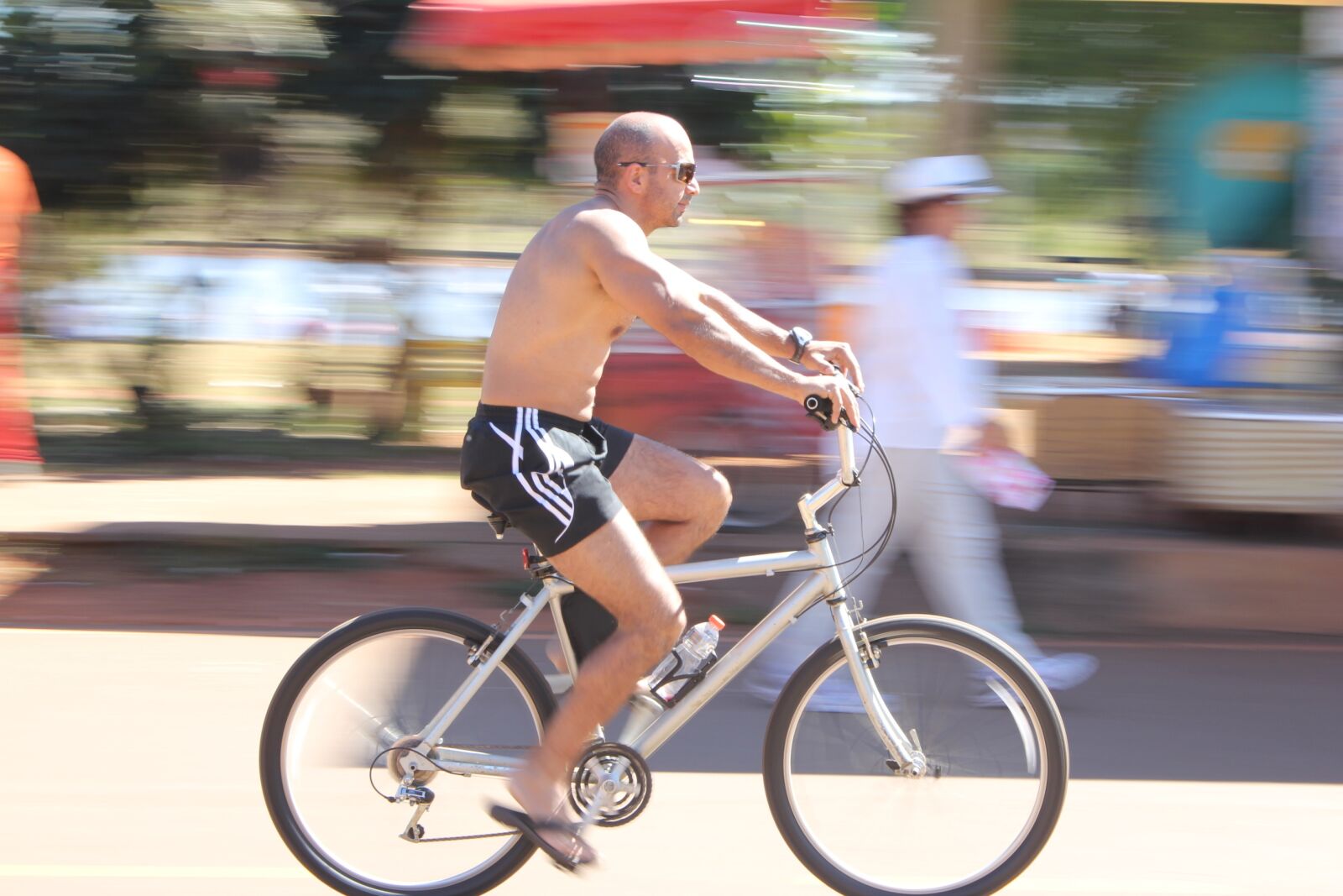 Canon EOS 550D (EOS Rebel T2i / EOS Kiss X4) sample photo. Cycling, image, ride photography
