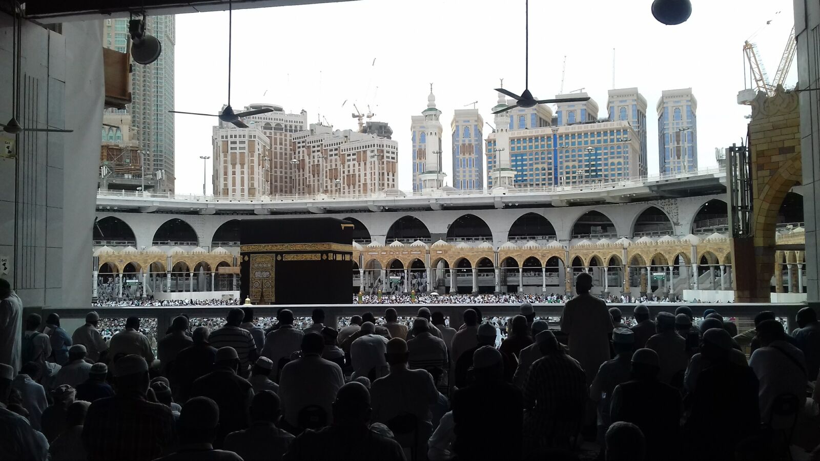 Samsung Galaxy J3(2016) sample photo. Pray, pilgrimage, religion photography