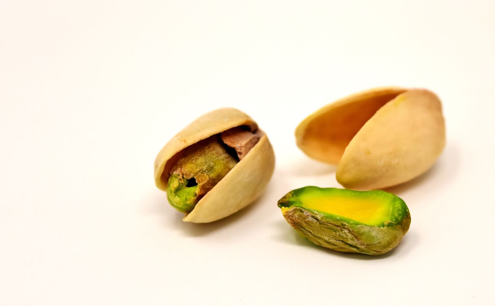 Nikon D7200 sample photo. Pistachios, eat, delicious photography