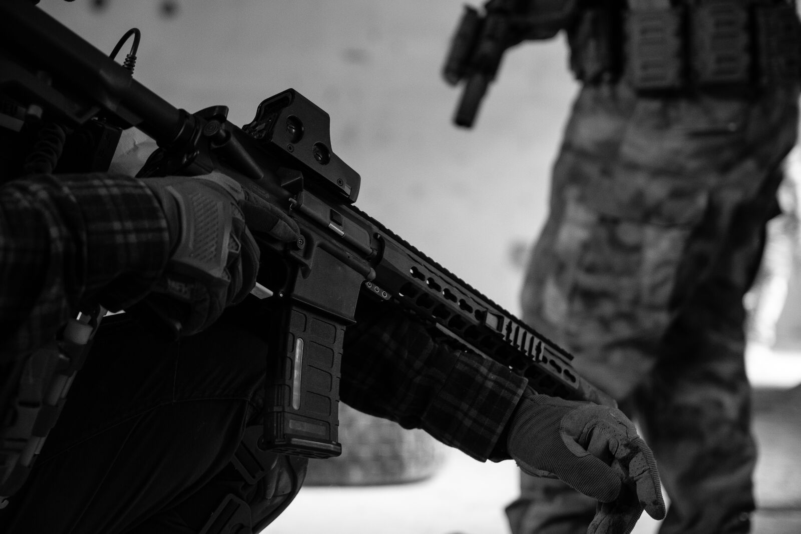 Canon EOS 77D (EOS 9000D / EOS 770D) sample photo. Soldier, airsoft, weapon photography