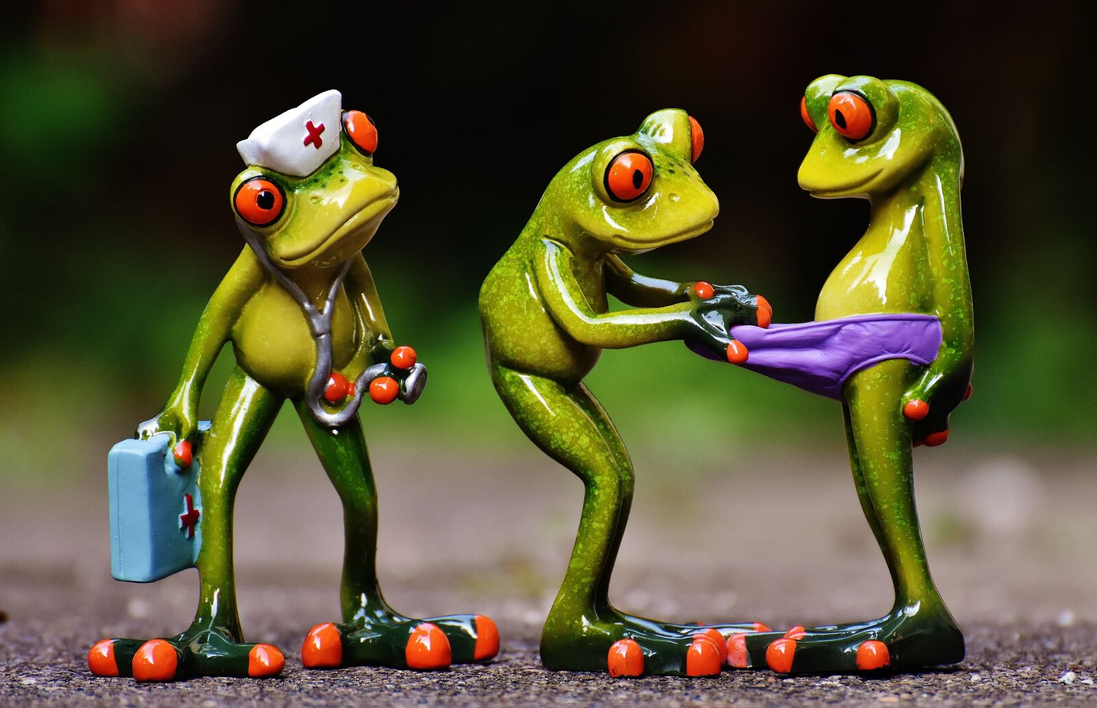 Nikon D7200 sample photo. Frogs, emergency, figures photography