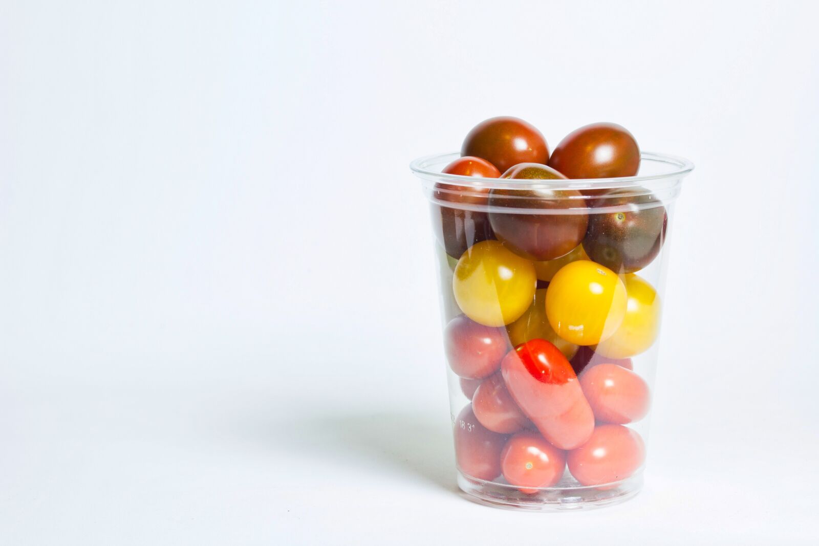 Canon EF-S 60mm F2.8 Macro USM sample photo. Cherry tomatoes, colors, yellow photography