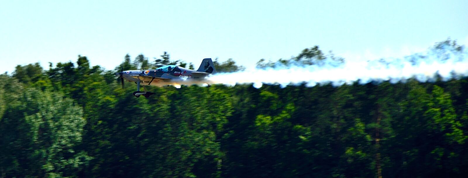Nikon D3200 sample photo. Plane, smoke, sky photography