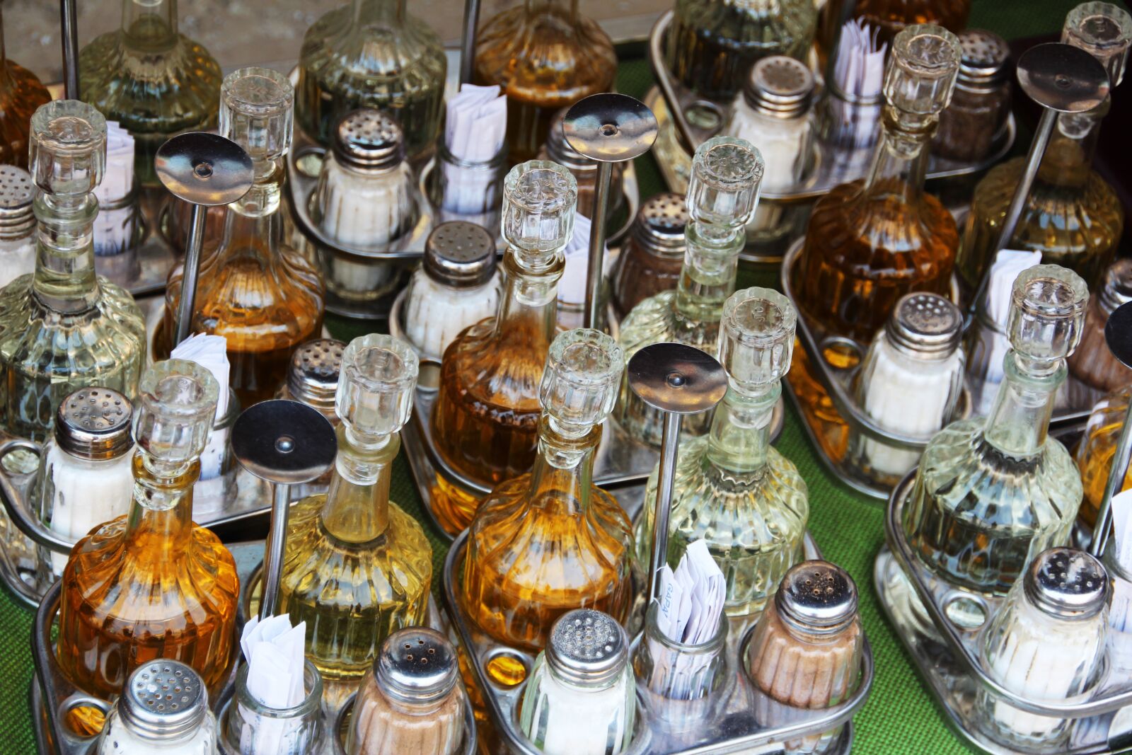Canon EOS 600D (Rebel EOS T3i / EOS Kiss X5) sample photo. Mise en place, salt photography