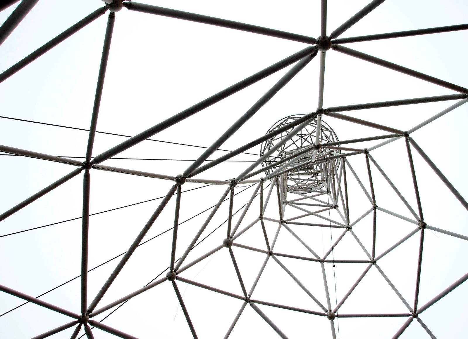 Canon EOS 600D (Rebel EOS T3i / EOS Kiss X5) sample photo. Scaffold, frame, tv tower photography