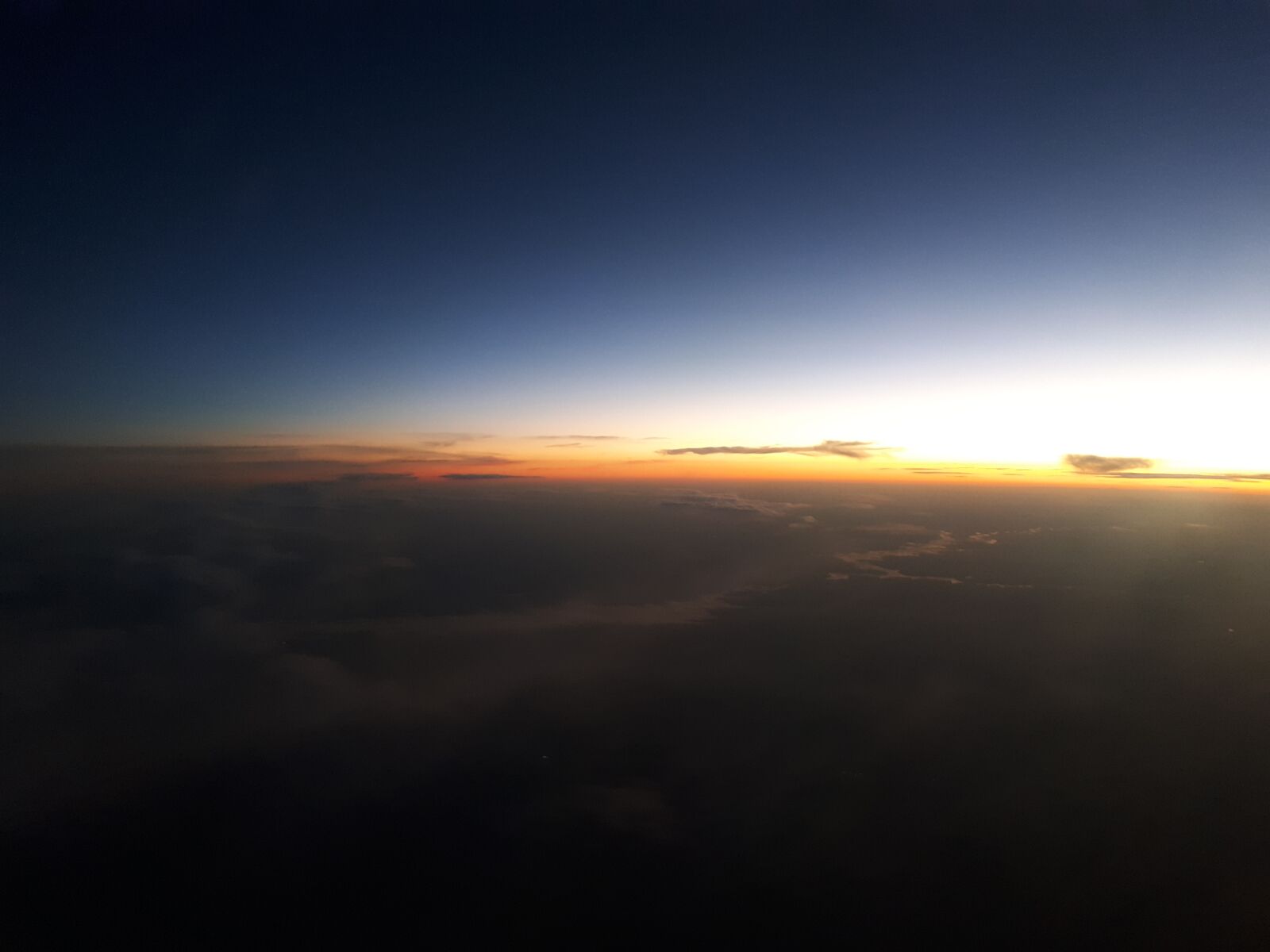 Samsung Galaxy A5(2017) sample photo. Sunrise, airplane, clouds photography