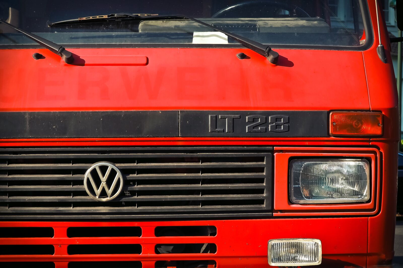 Olympus OM-D E-M10 sample photo. Auto, vw, vehicle photography