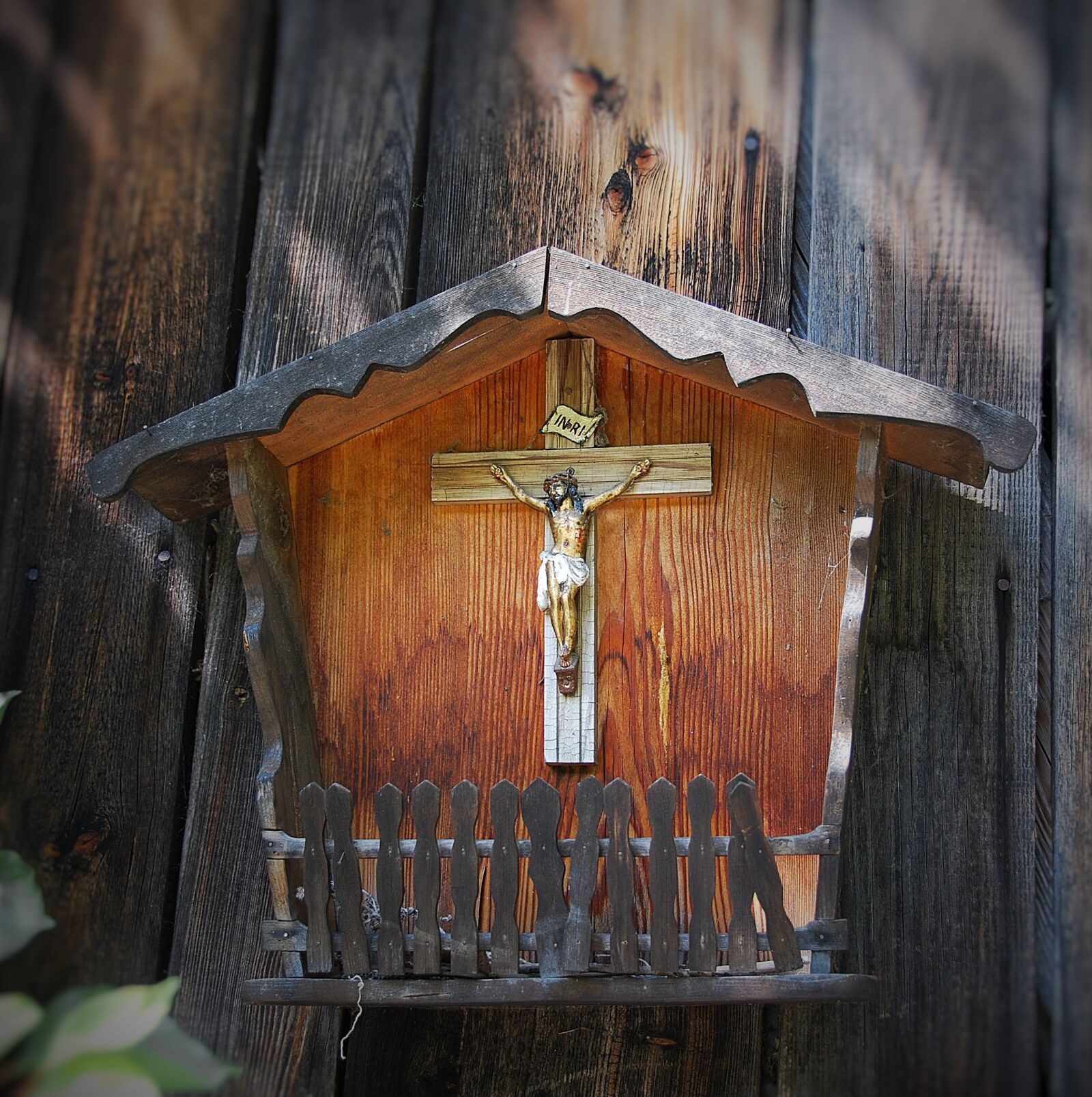 Nikon D80 sample photo. Wayside cross, crucifix, cross photography