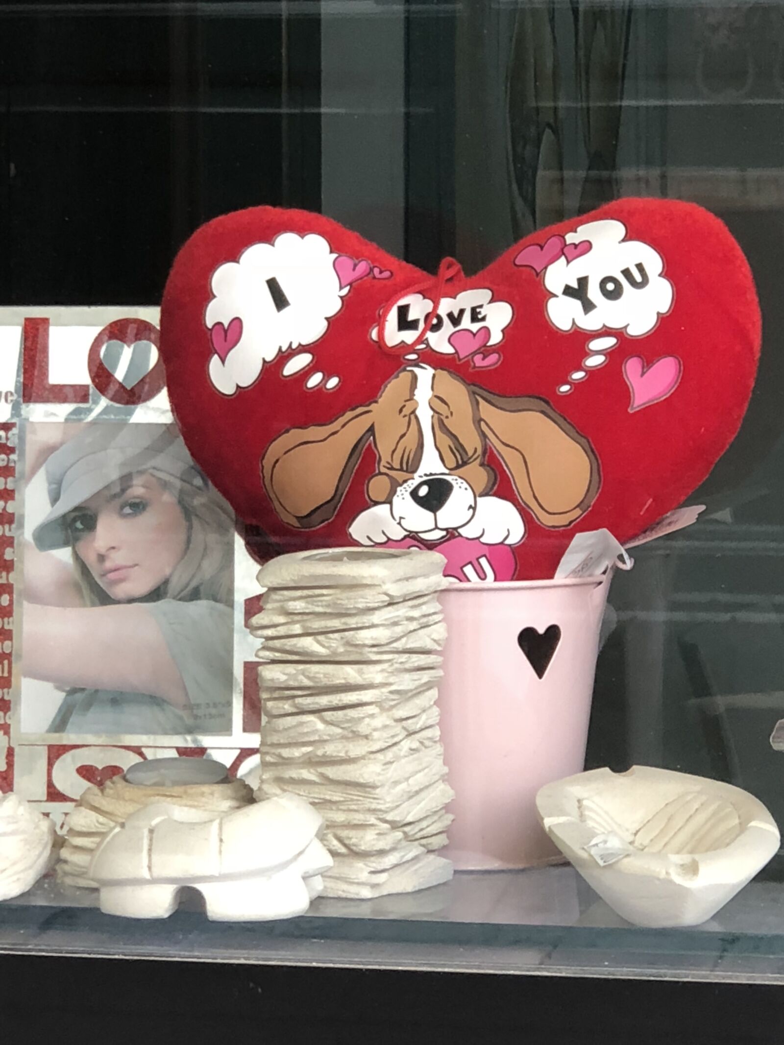 iPhone X back dual camera 6mm f/2.4 sample photo. Dog, heart, decoration photography
