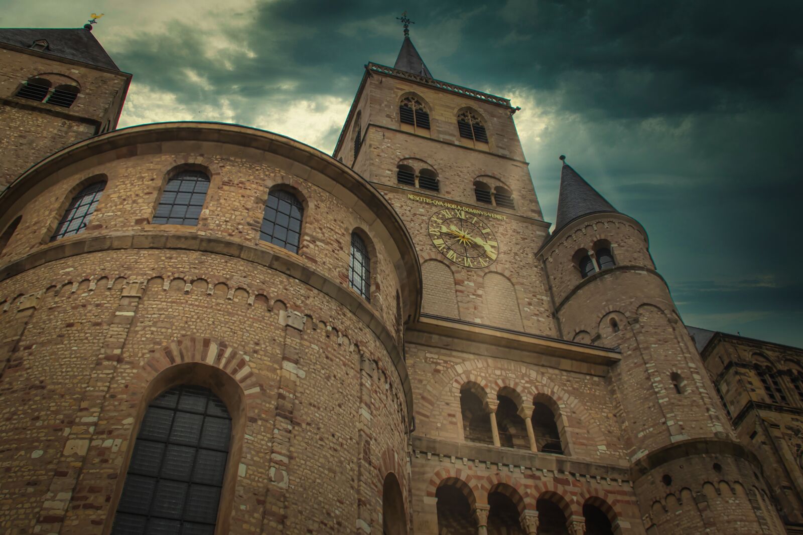 Canon EOS 80D sample photo. Dom, trier, dramatic photography
