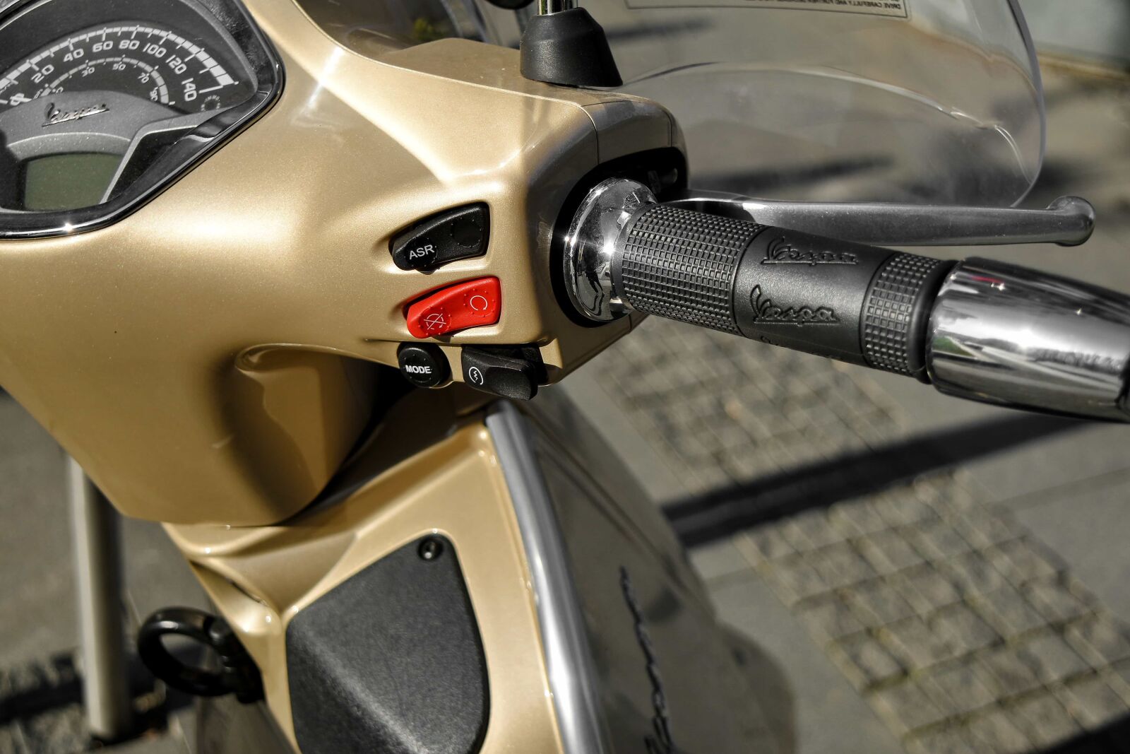 Nikon D5500 sample photo. Motorcycle, speedometer, gearshift, mechanism photography