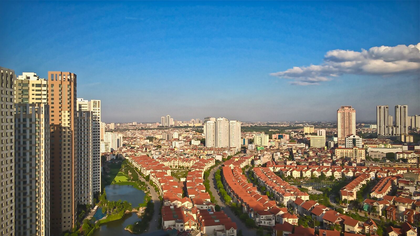 Nokia Lumia 830 sample photo. City, buildings, sky photography