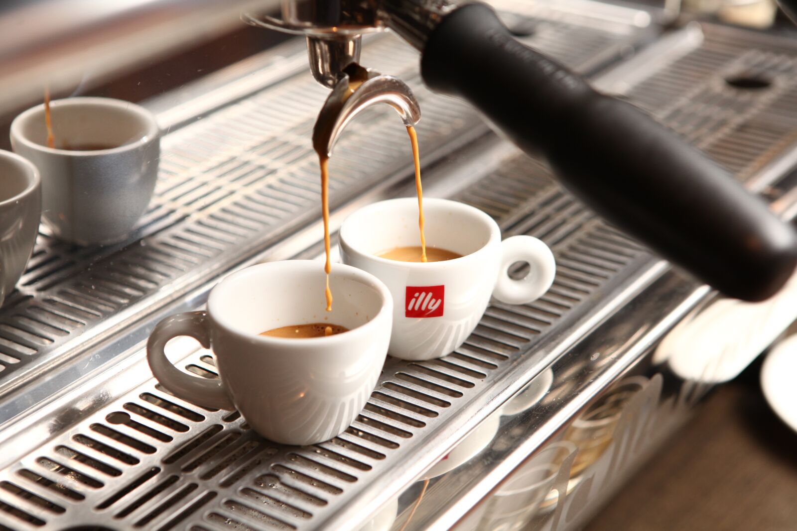 Canon EOS 5D Mark II sample photo. Cafe, coffee, relax photography