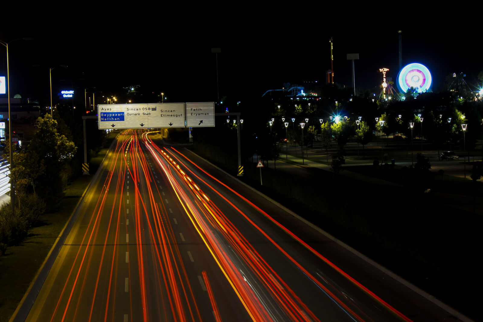 Canon EF-S 18-55mm F3.5-5.6 III sample photo. Cars, highway, long, exposure photography