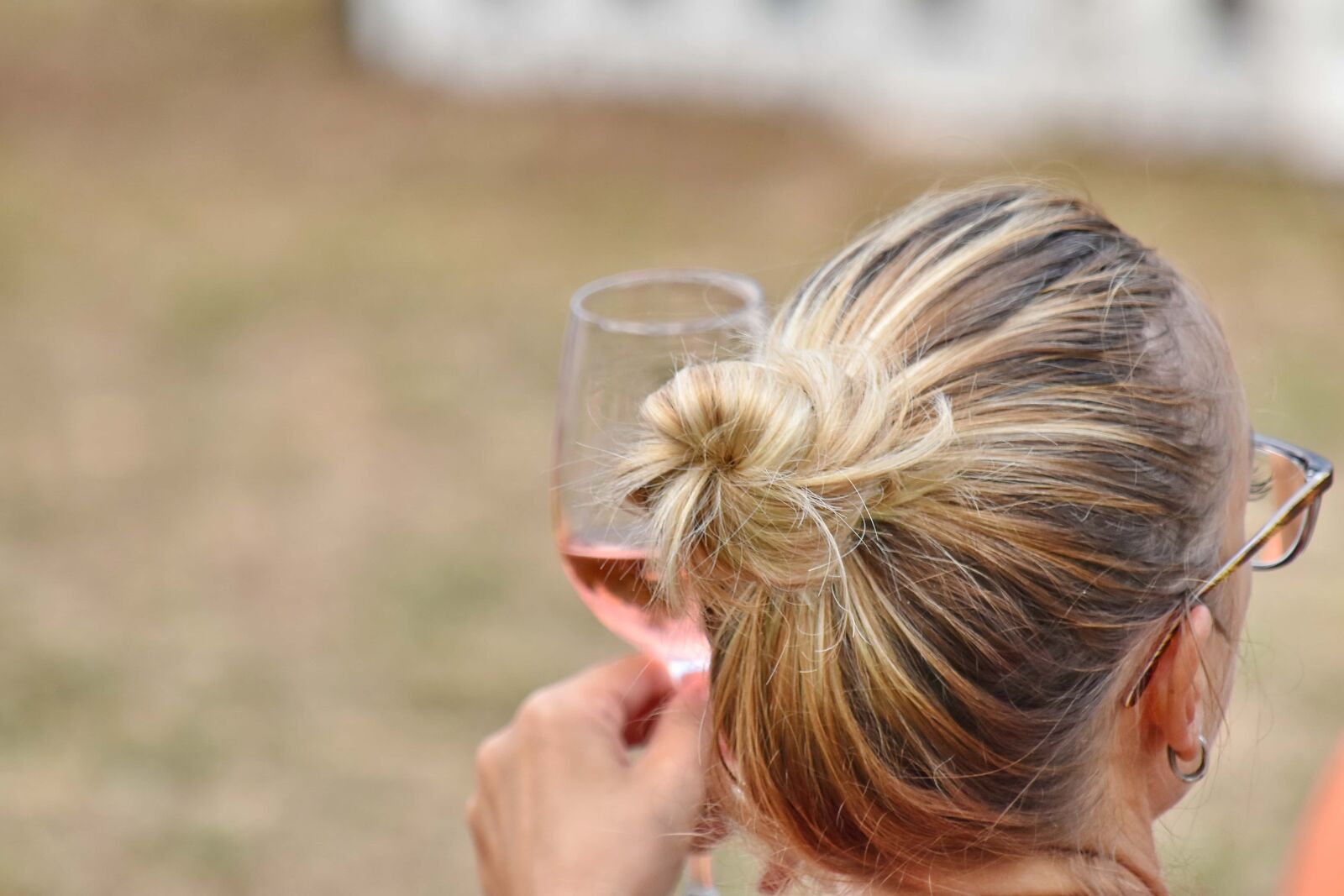 Nikon D5500 sample photo. Enjoyment, eyeglasses, glass, hairstyle photography