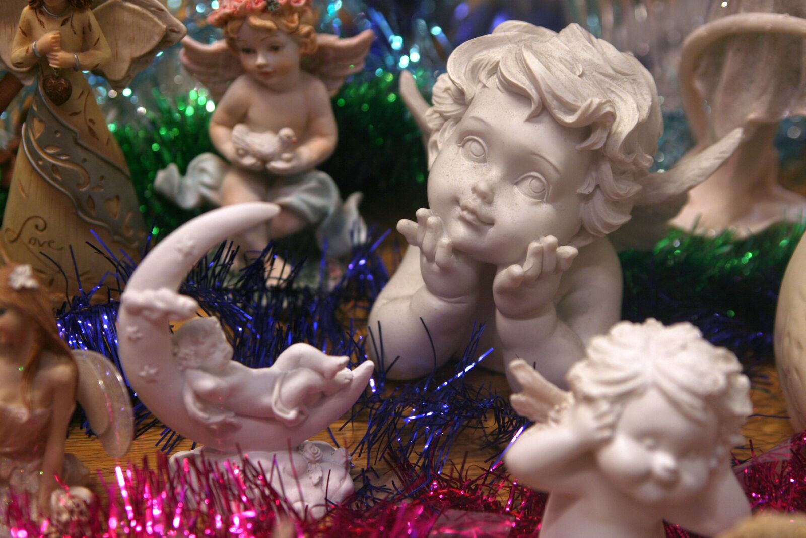 Canon EOS 350D (EOS Digital Rebel XT / EOS Kiss Digital N) sample photo. Angel, kitsch, angel head photography