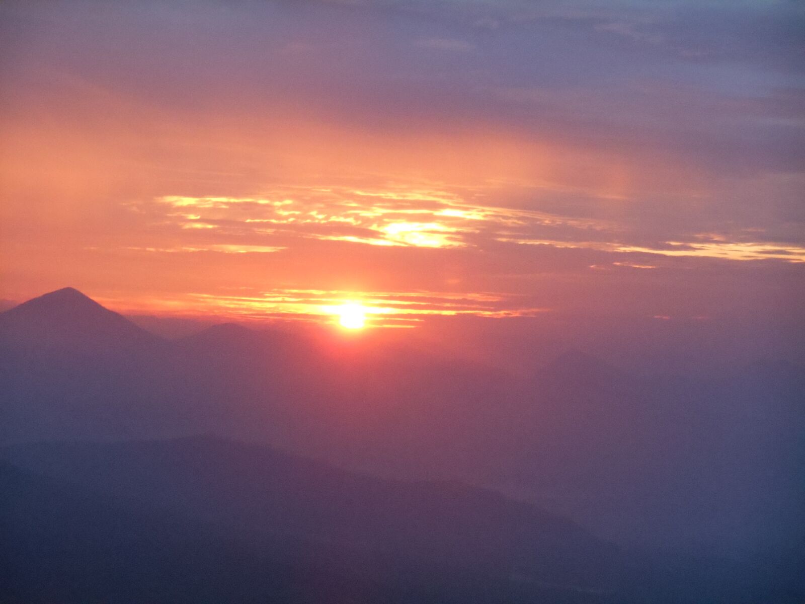 Nikon Coolpix S3500 sample photo. Mountain, sun, sunrise photography