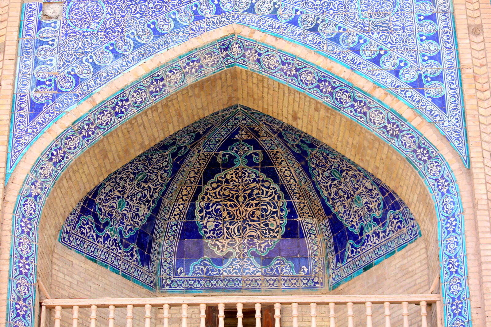 Canon EF-S 55-250mm F4-5.6 IS sample photo. Building, geometric, pattern, khiva photography