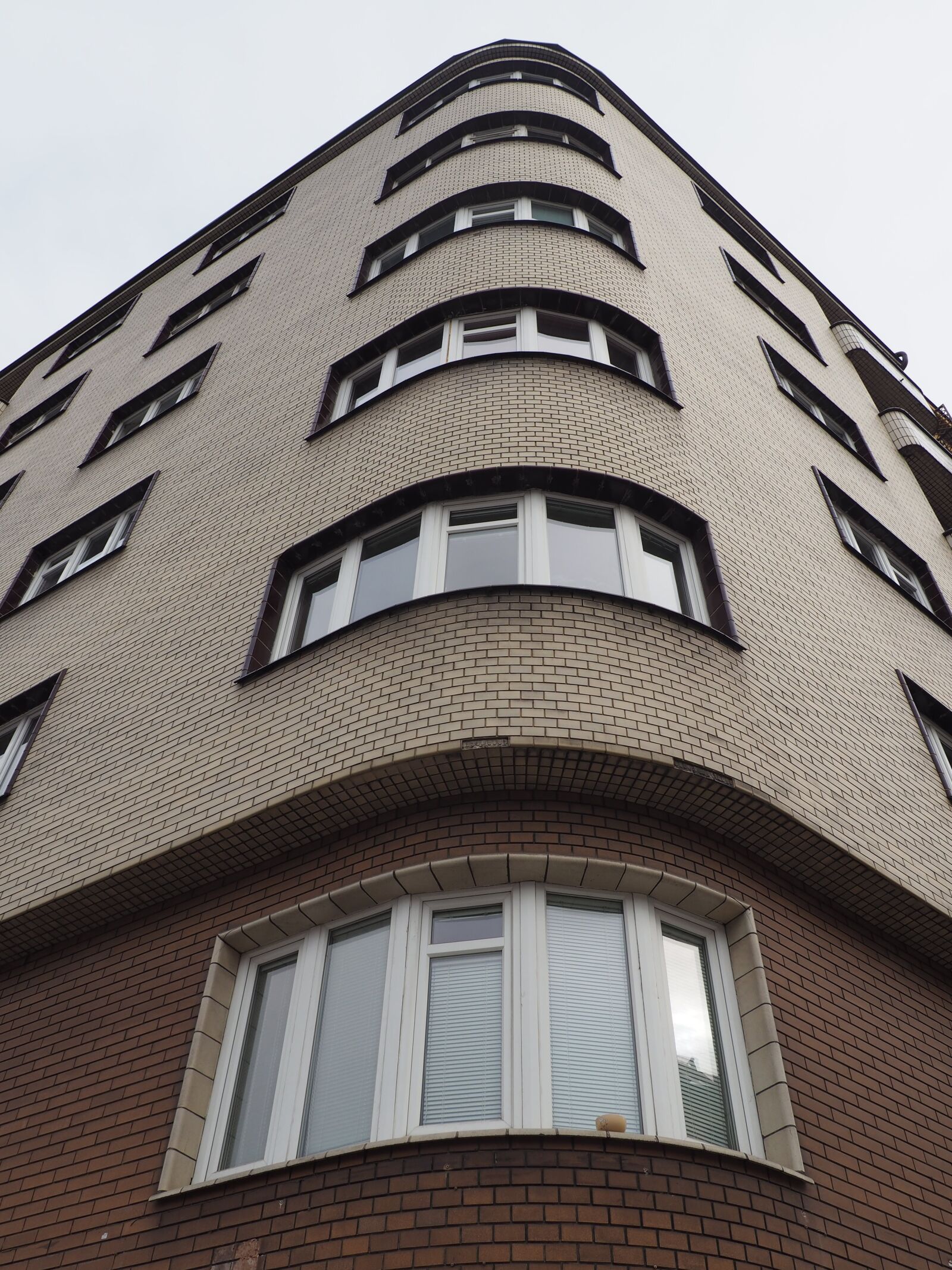 Olympus OM-D E-M10 sample photo. Building, architecture, design photography