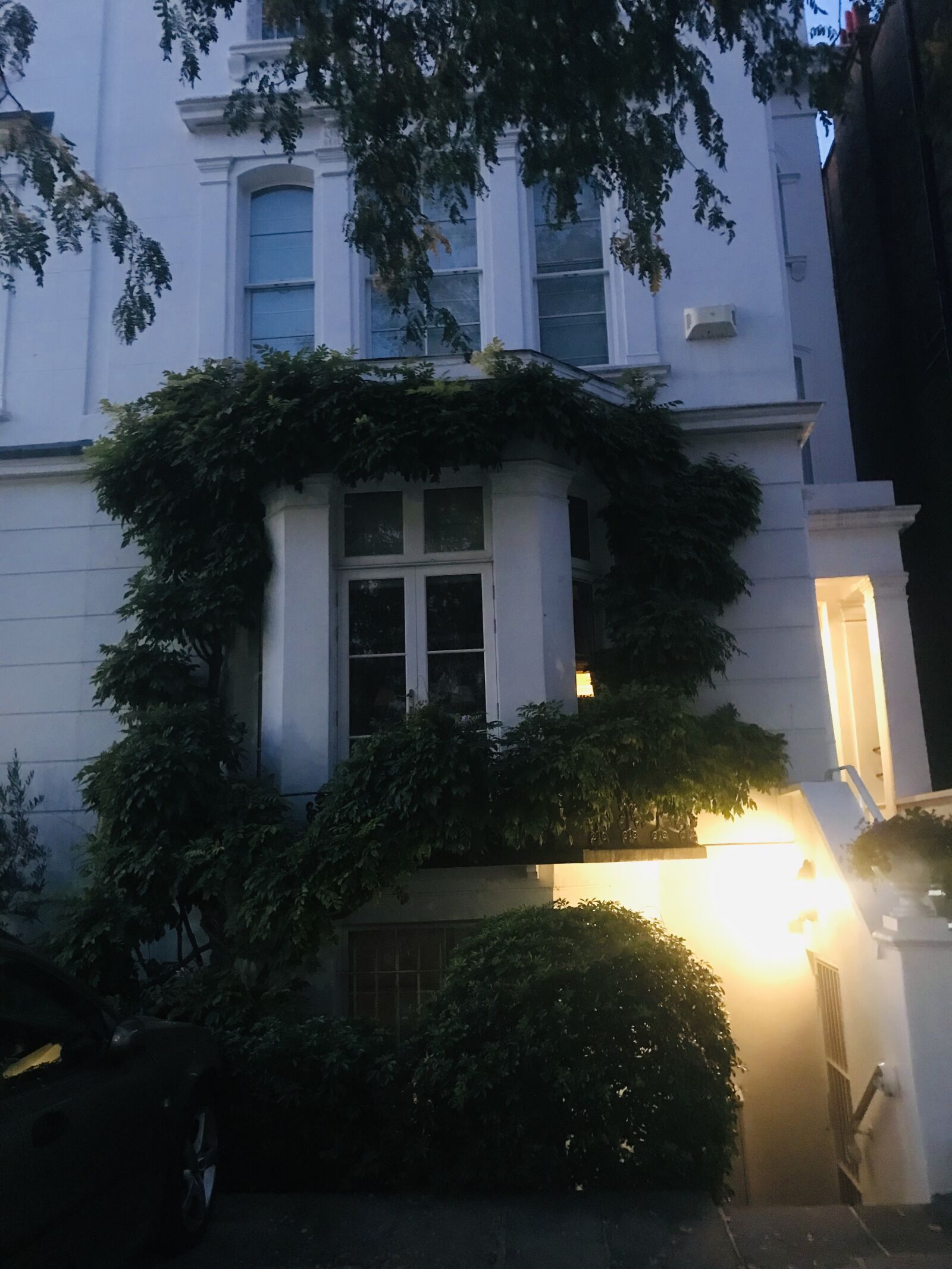 iPhone 7 back camera 3.99mm f/1.8 sample photo. London, housing, england photography