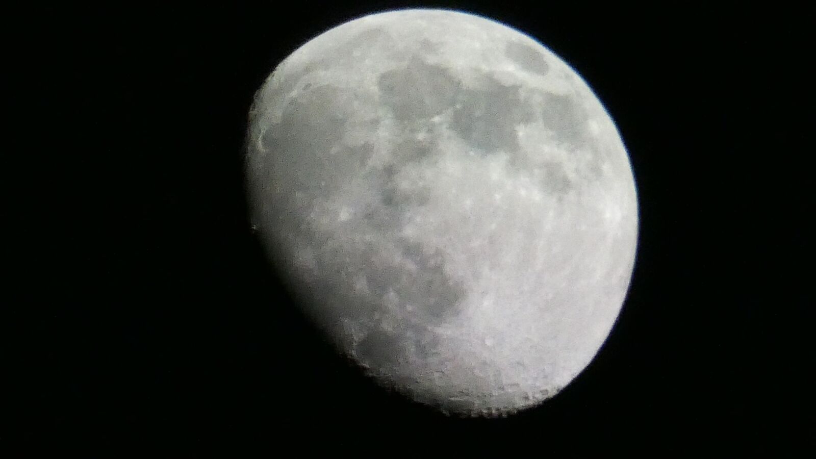 Panasonic Lumix DC-ZS70 (Lumix DC-TZ90) sample photo. Moon, space, night photography