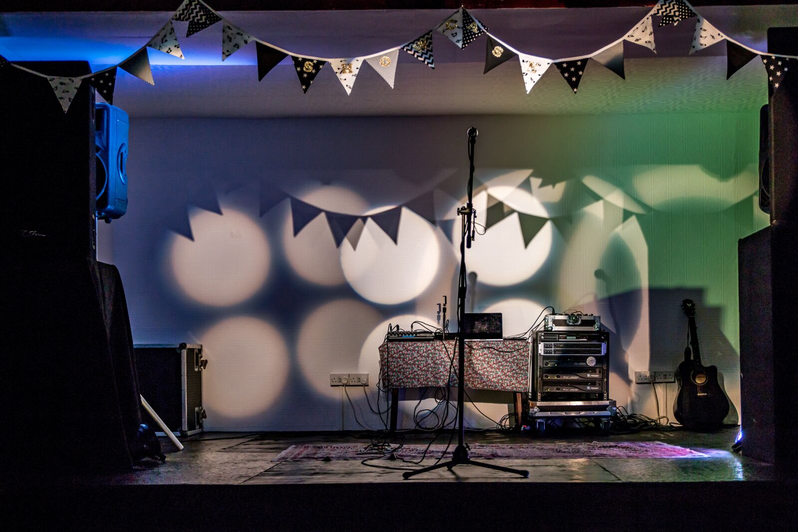 Canon EOS 70D sample photo. Stage, music, entertainment photography