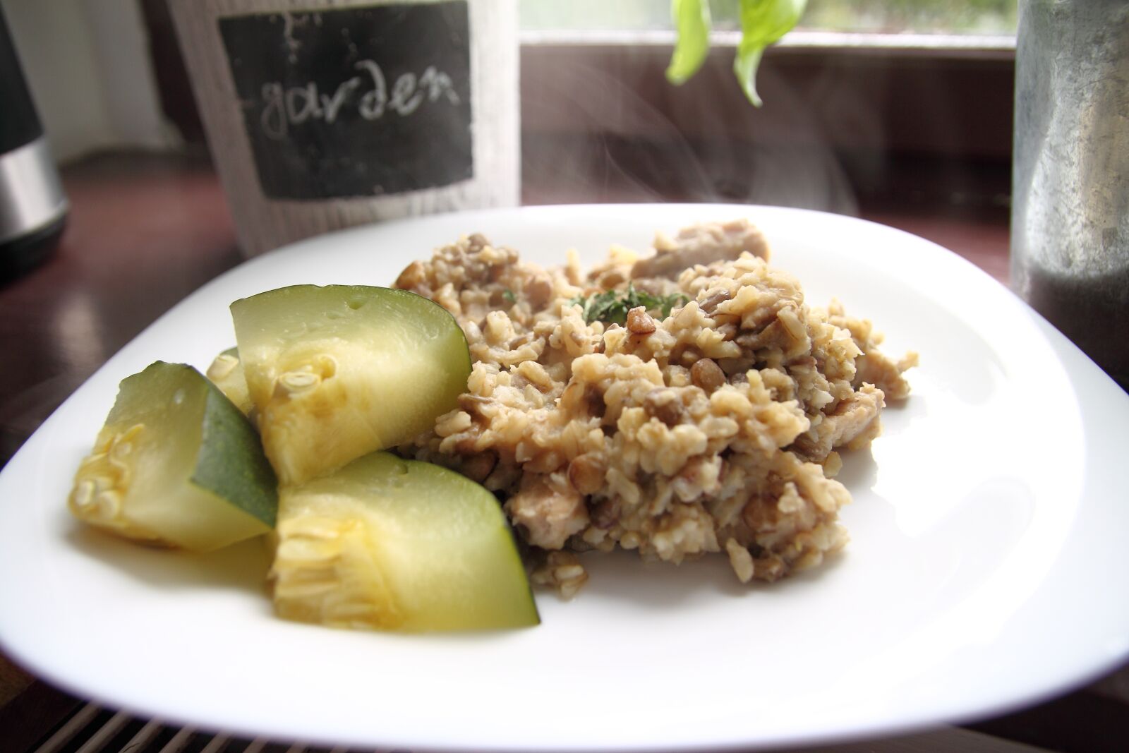 Canon EOS 500D (EOS Rebel T1i / EOS Kiss X3) sample photo. Dish, eating, buckwheat photography