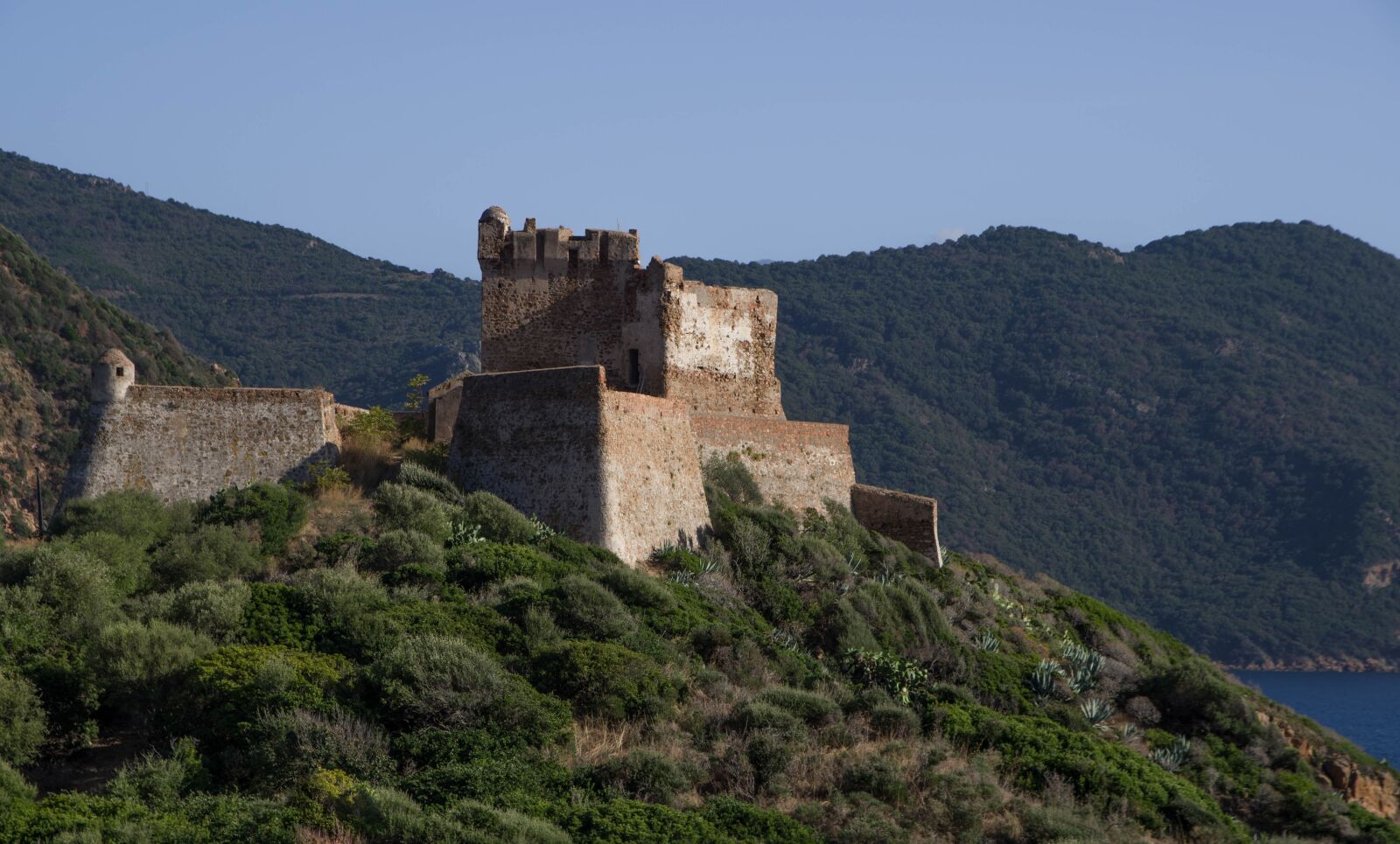 Pentax KP sample photo. Corsican, fortress, girolata photography