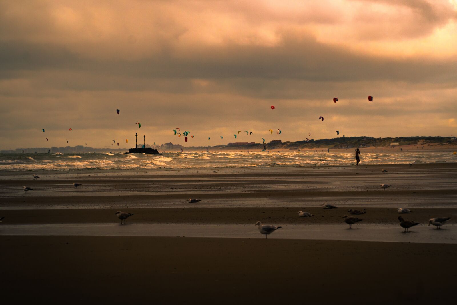 Sony E PZ 18-105mm F4 G OSS sample photo. Kites, windsurfing, ocean photography