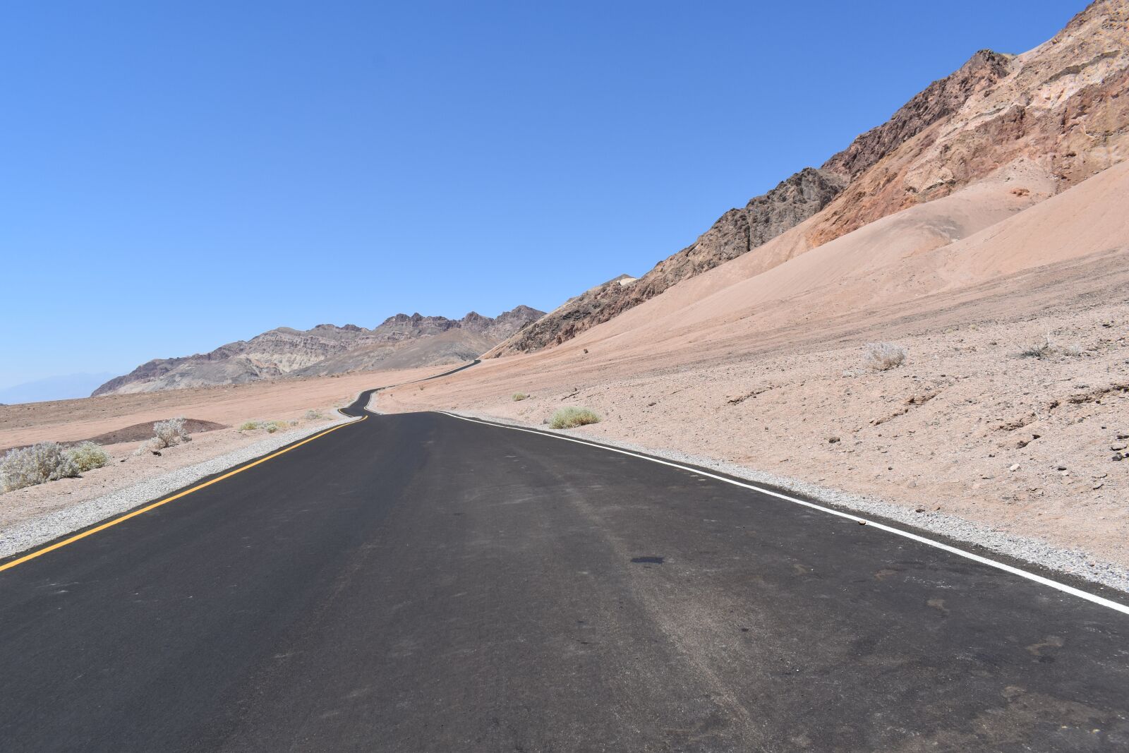 Nikon D5600 sample photo. Road, asphalt, desert photography