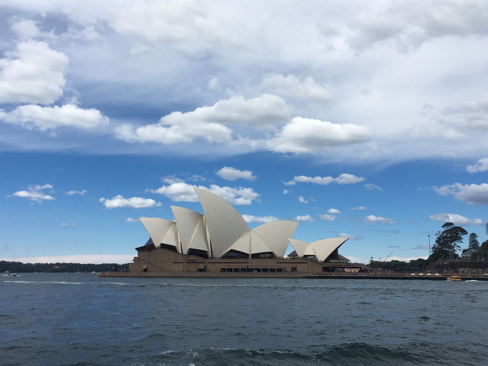 Apple iPhone 6s Plus sample photo. Sydney opera house, opera photography