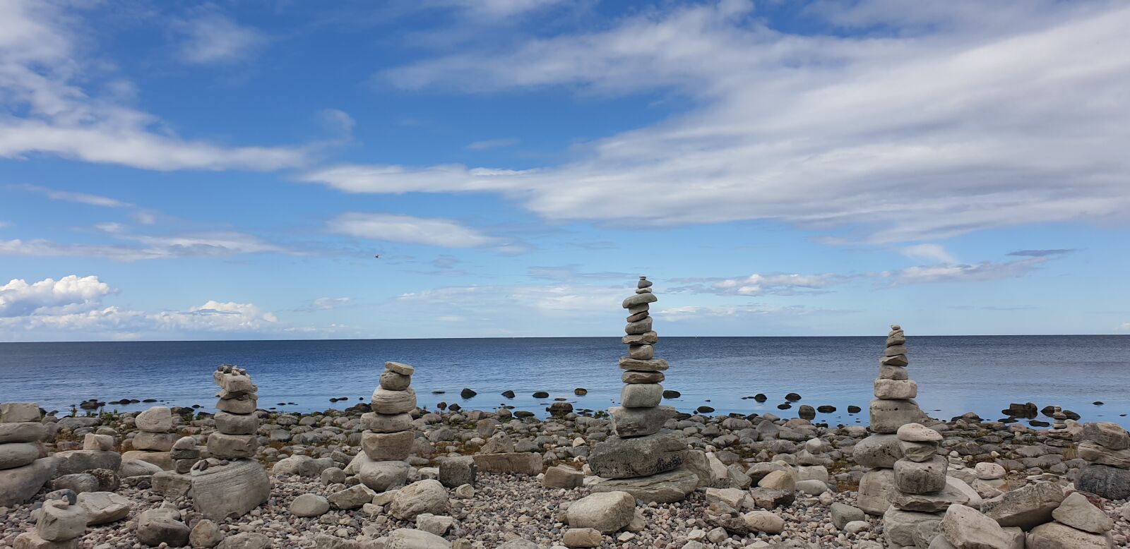 Samsung SM-G965F sample photo. Stones, cobblestone fields, oland photography