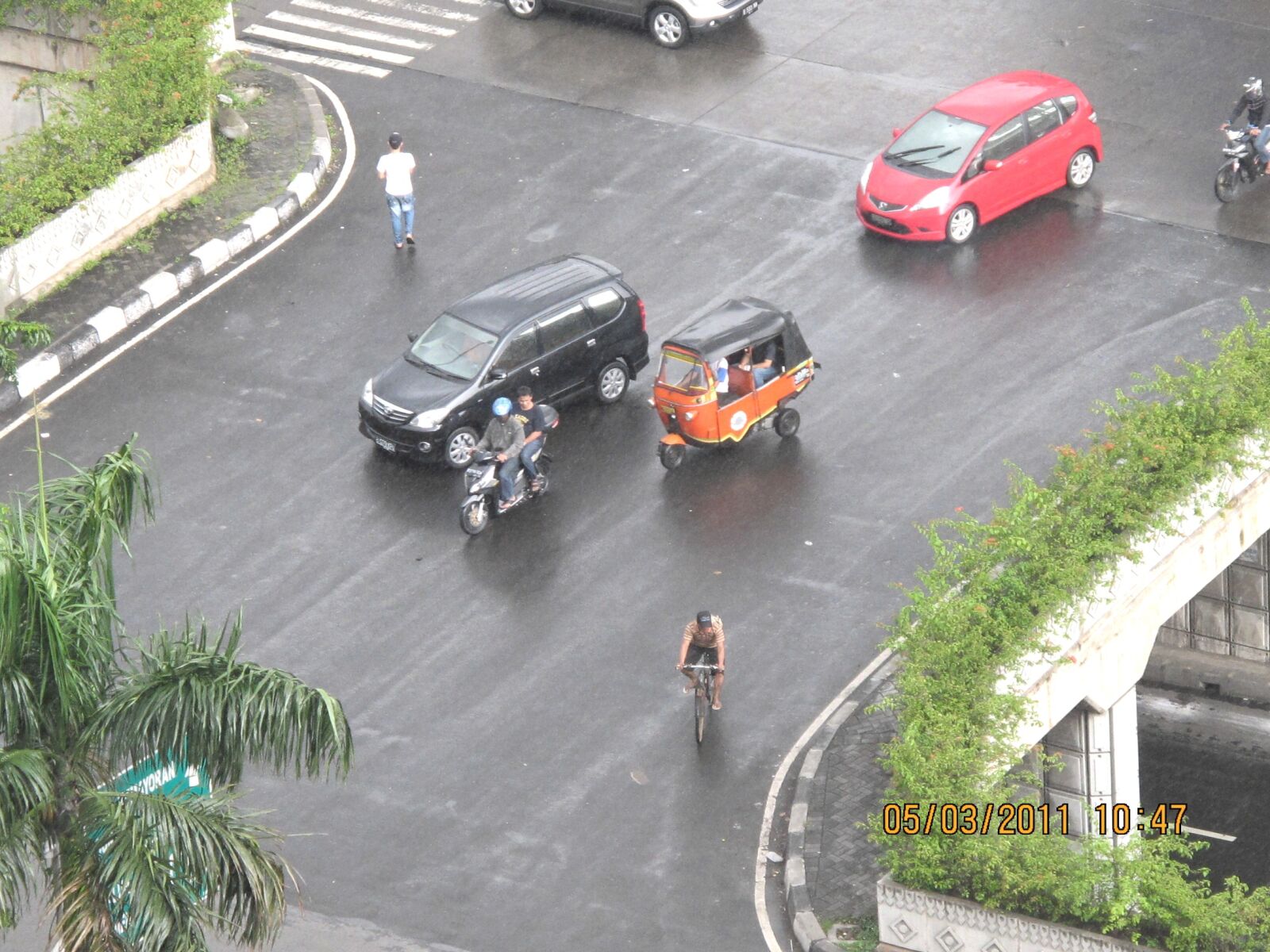 Canon PowerShot G11 sample photo. Bicycle, drive, a, vehicle photography