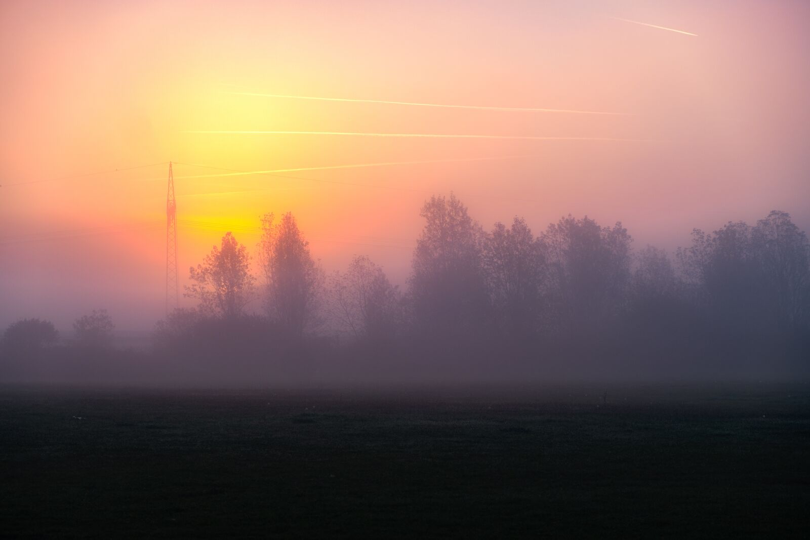 Fujifilm XF 18-55mm F2.8-4 R LM OIS sample photo. Fog, sun, sunrise photography