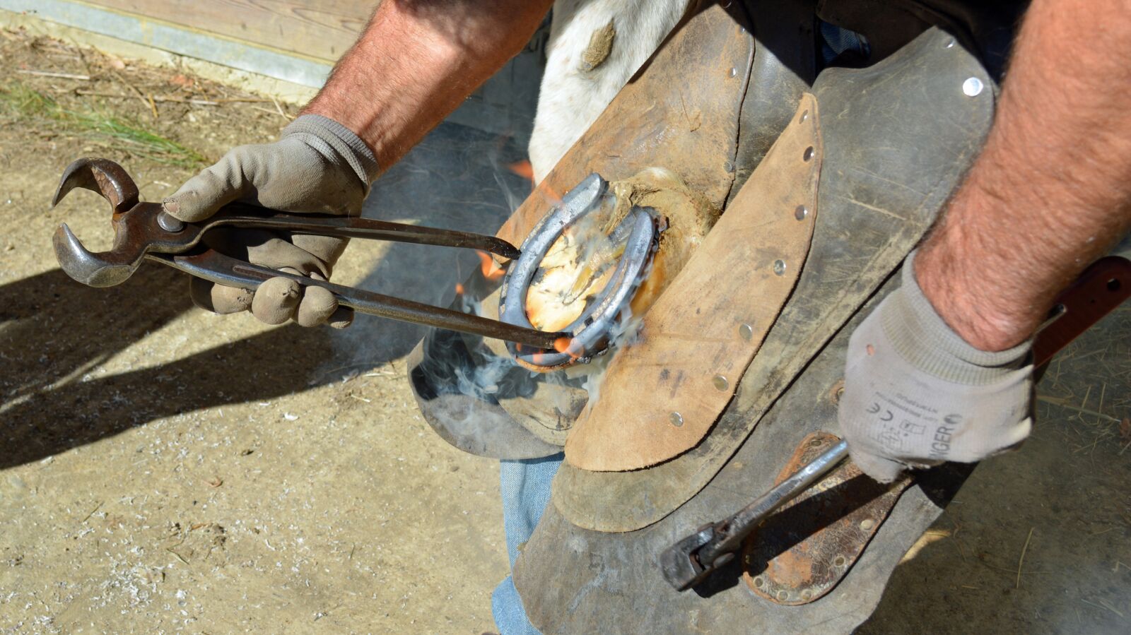 Nikon D5200 sample photo. Marechal ferrand, blacksmith, artisan photography