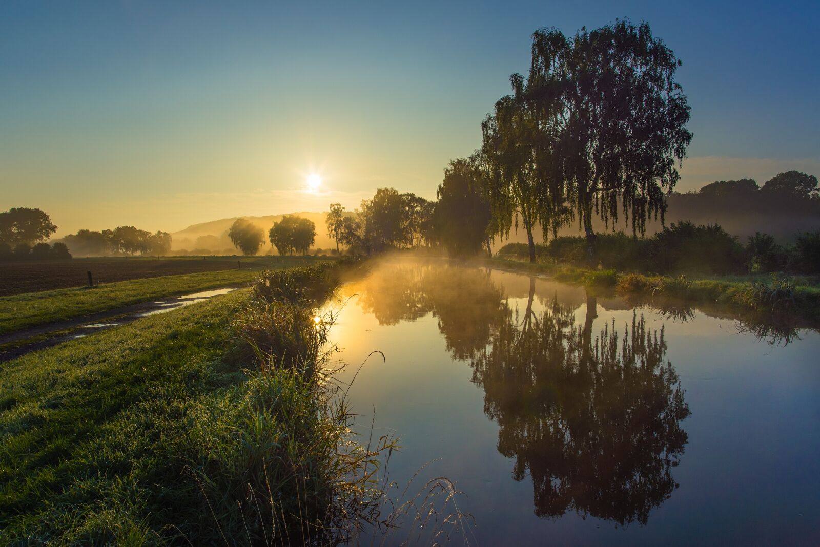 Nikon D600 sample photo. Sunrise, river, water photography