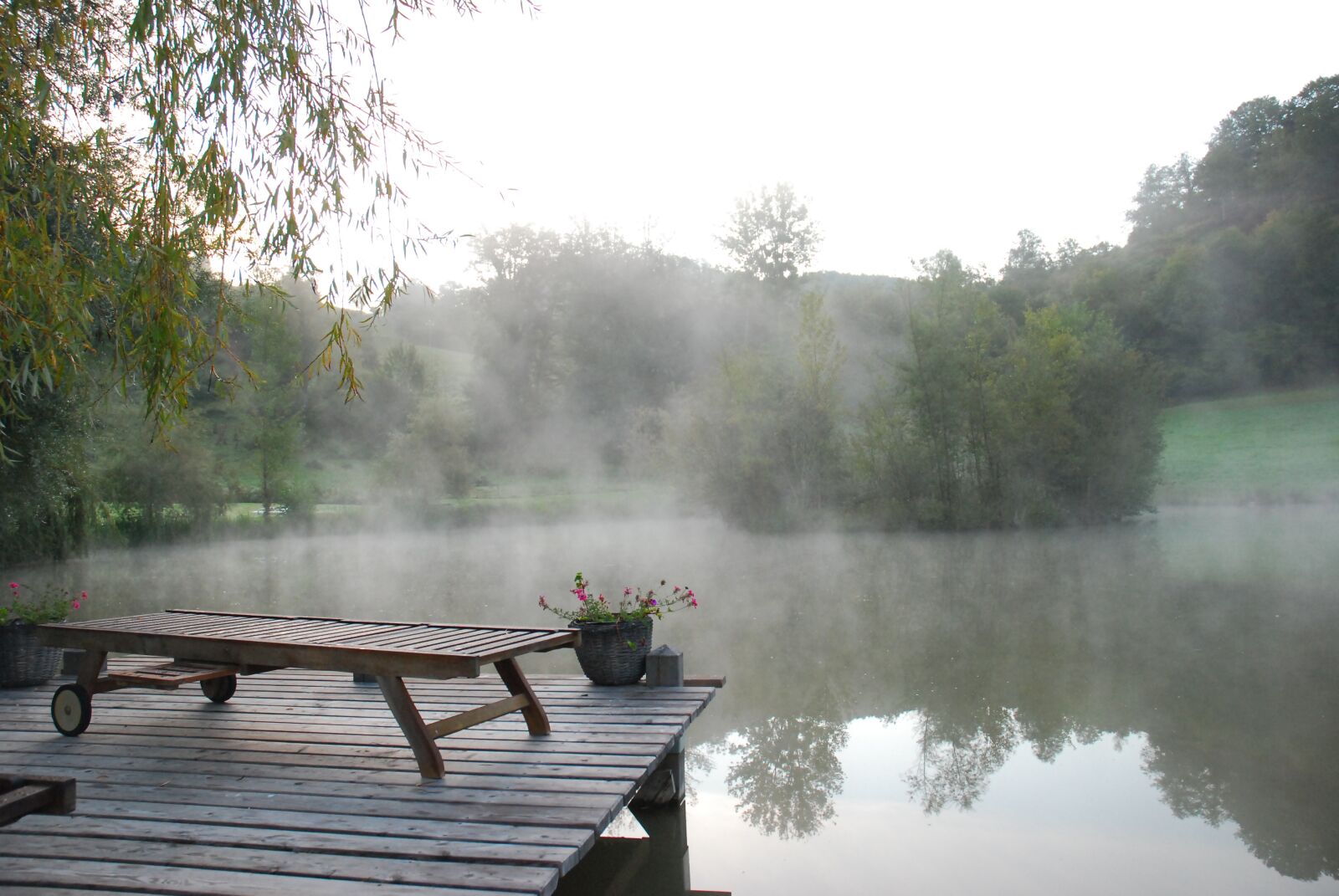Nikon D80 sample photo. Lake, midst, bench photography