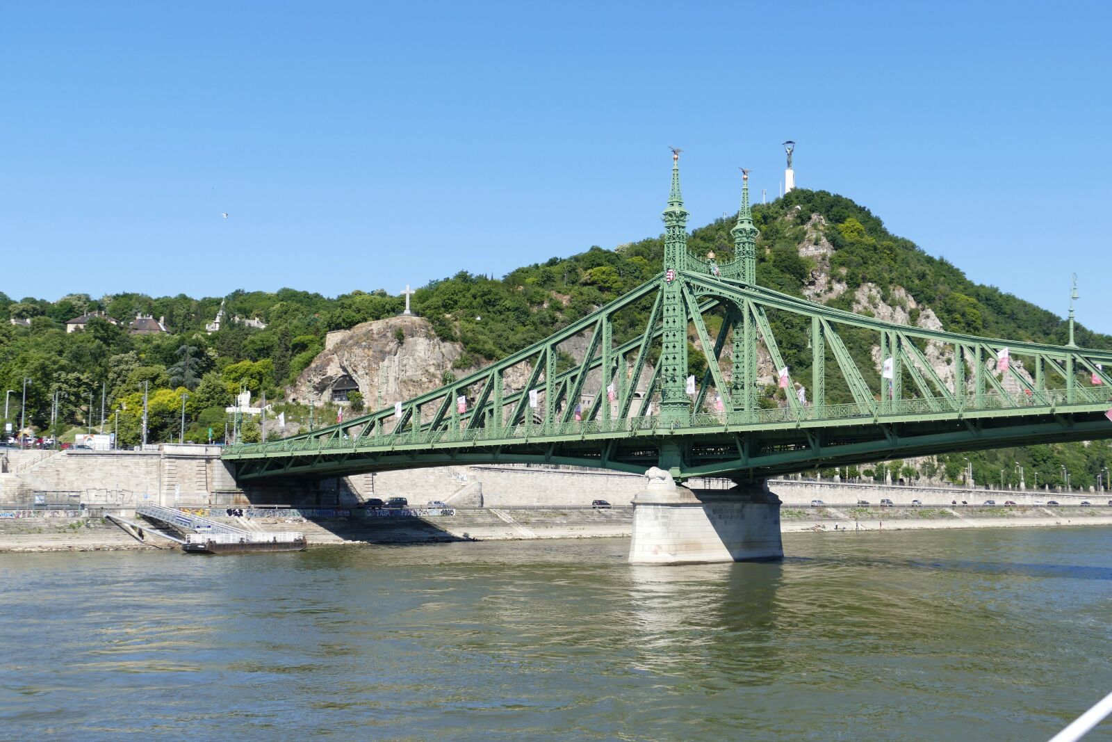 Panasonic Lumix DMC-FZ1000 sample photo. Budapest, hungary, city trip photography