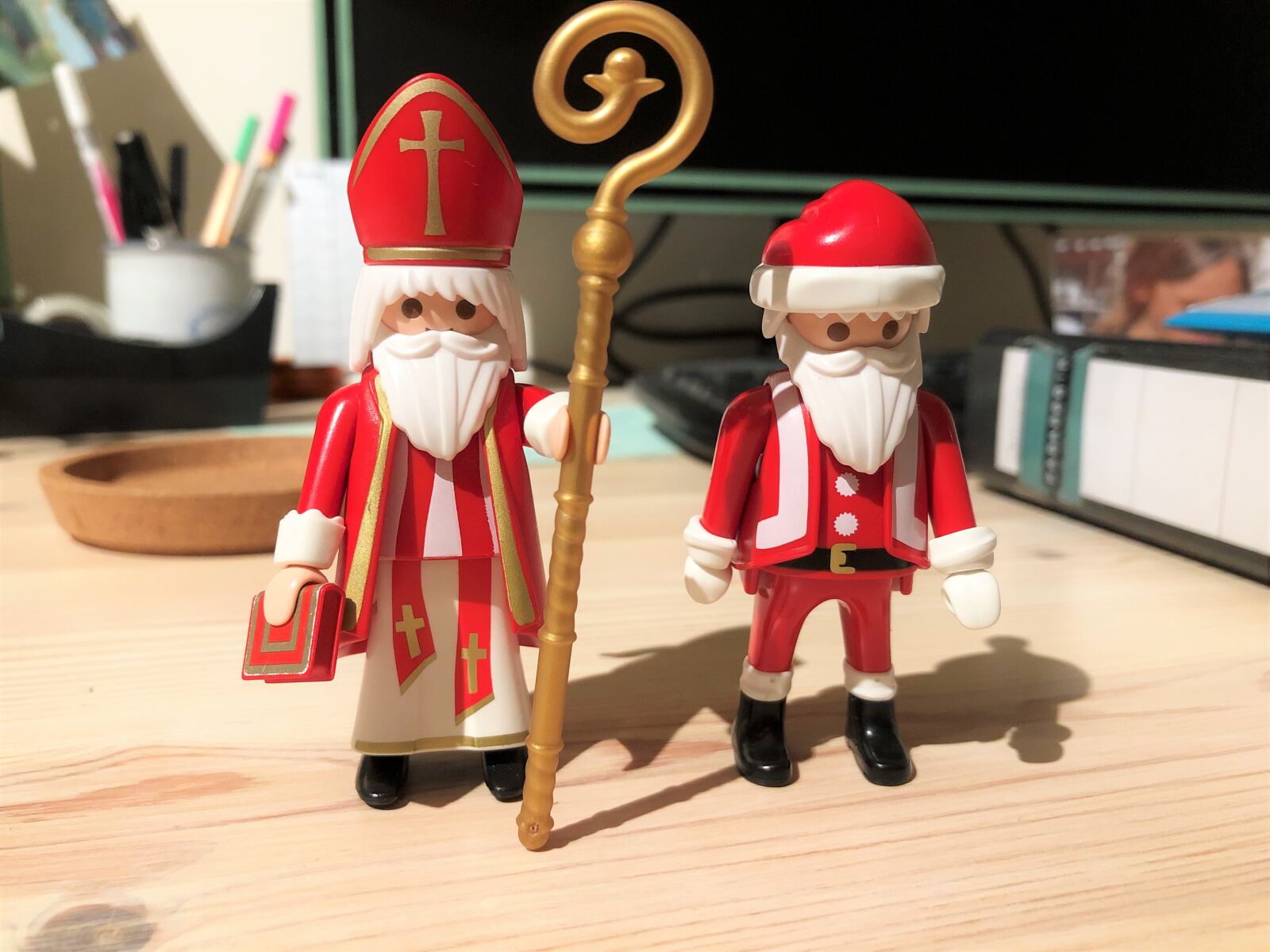 iPhone 8 back camera 3.99mm f/1.8 sample photo. Nicholas, santa claus, christmas photography