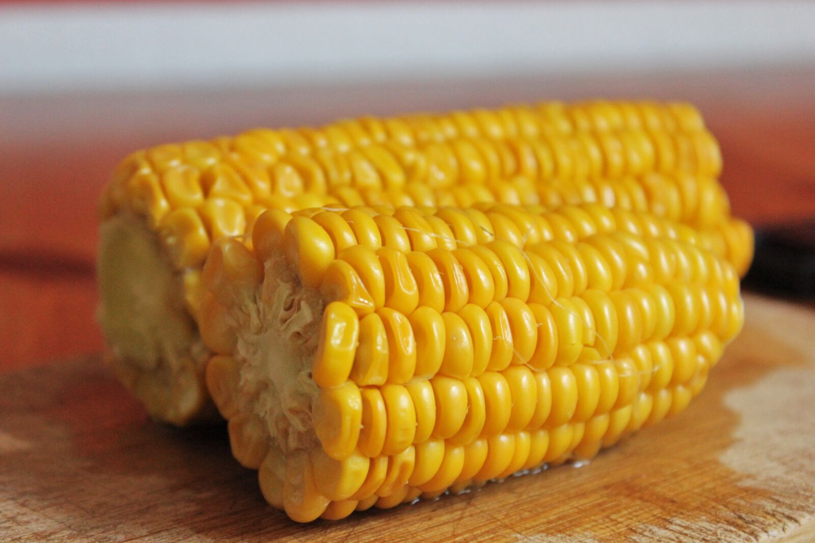 Canon EOS 550D (EOS Rebel T2i / EOS Kiss X4) sample photo. Corn, close up, food photography