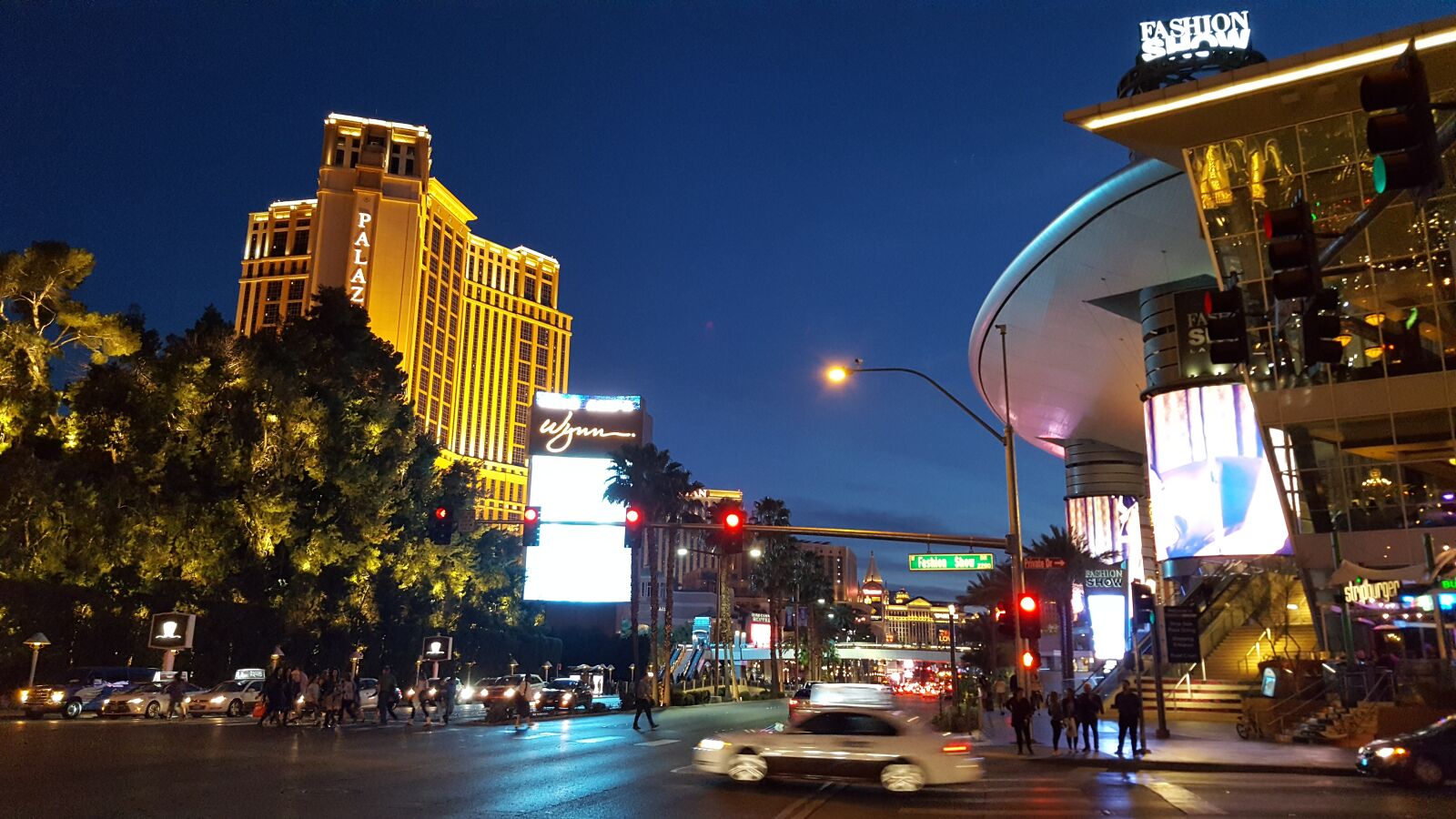 Samsung Galaxy S6 sample photo. Gambling, hotel, casino photography