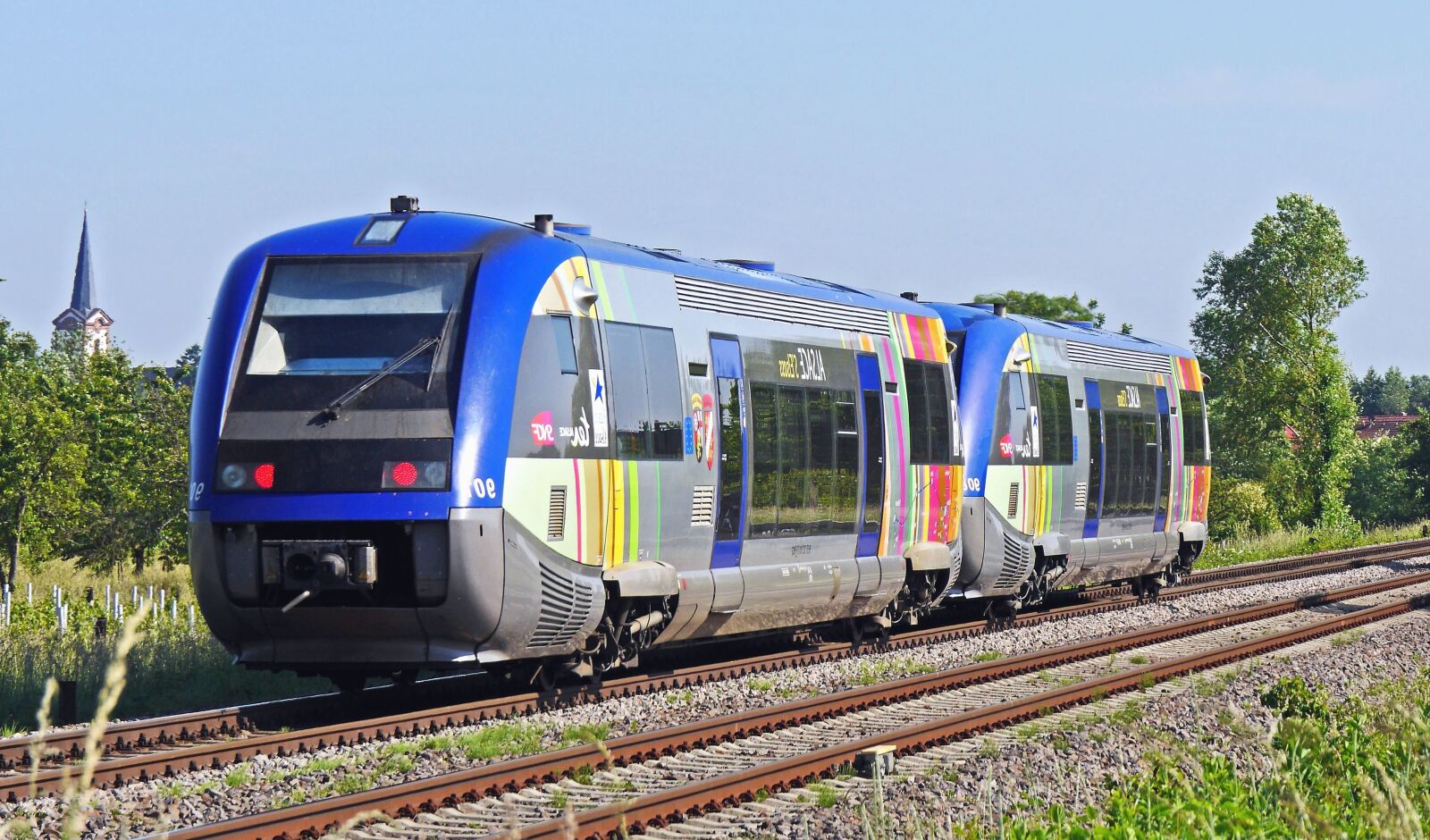 Panasonic Lumix DMC-GH3 sample photo. Train, railroad, transportation, travel photography