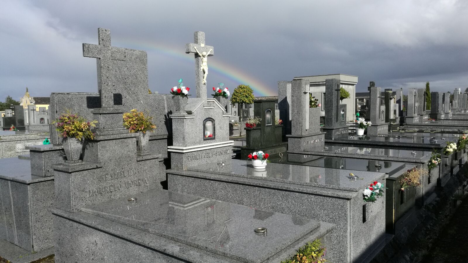 HUAWEI Mate 8 sample photo. Cemetery, tombstone, rainbow photography