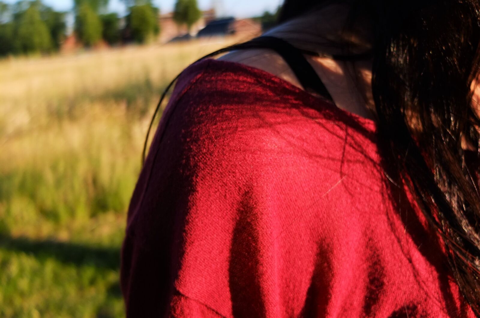 Fujifilm X10 sample photo. Shoulder, woman, pretty photography