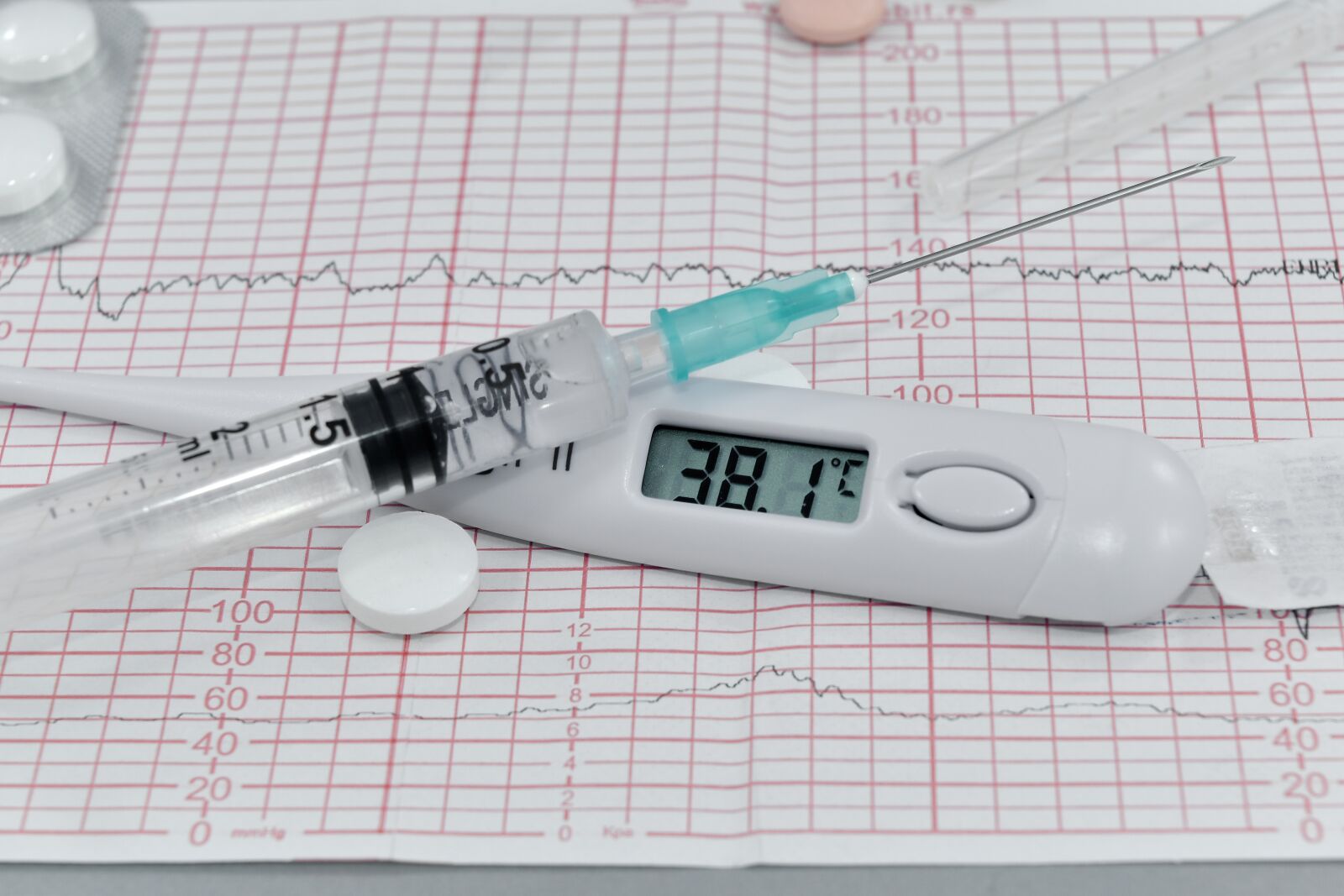 Nikon D5500 sample photo. Cardiology, device, electrocardiogram, medical photography