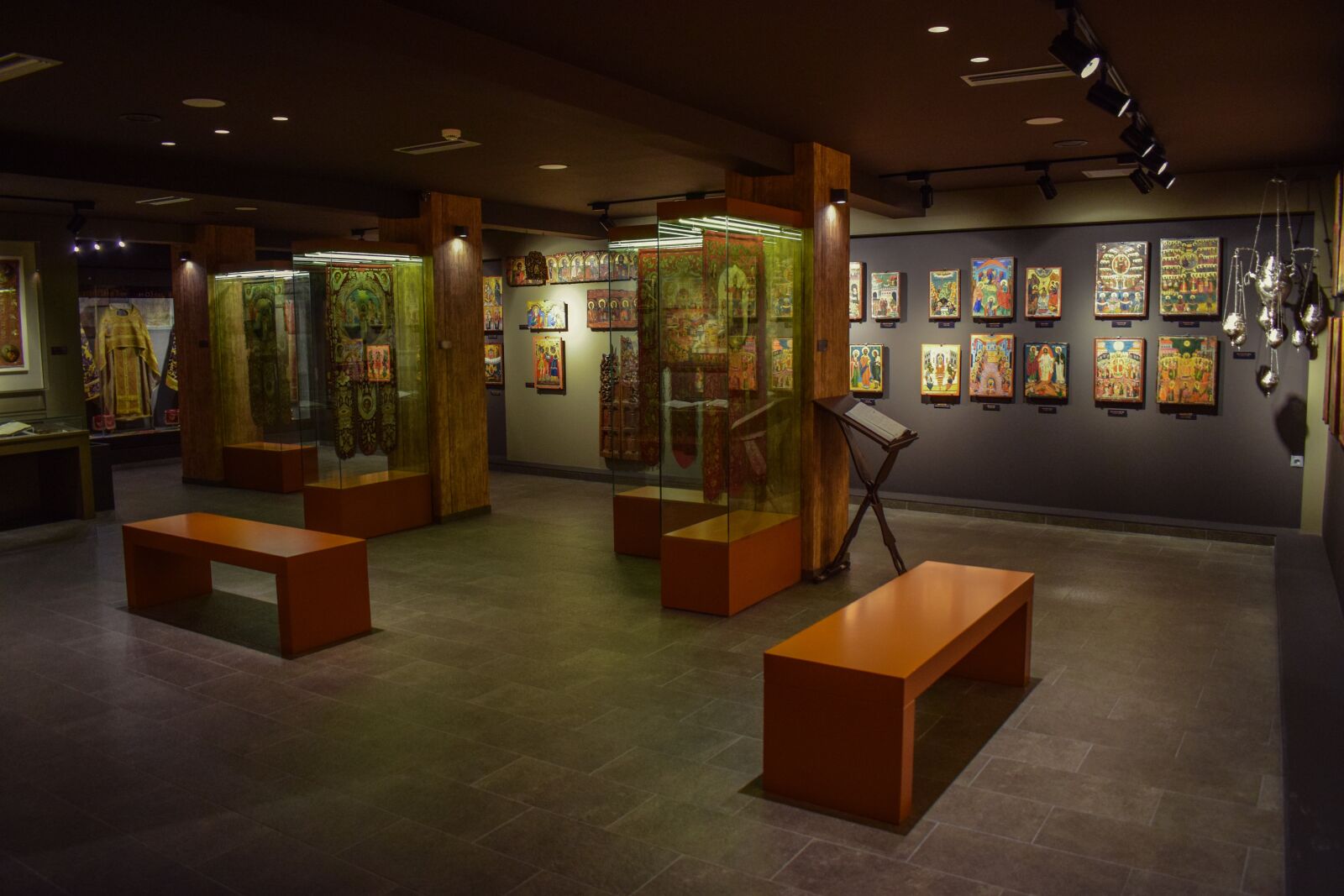 Nikon D3300 sample photo. Museum, interior, architecture photography