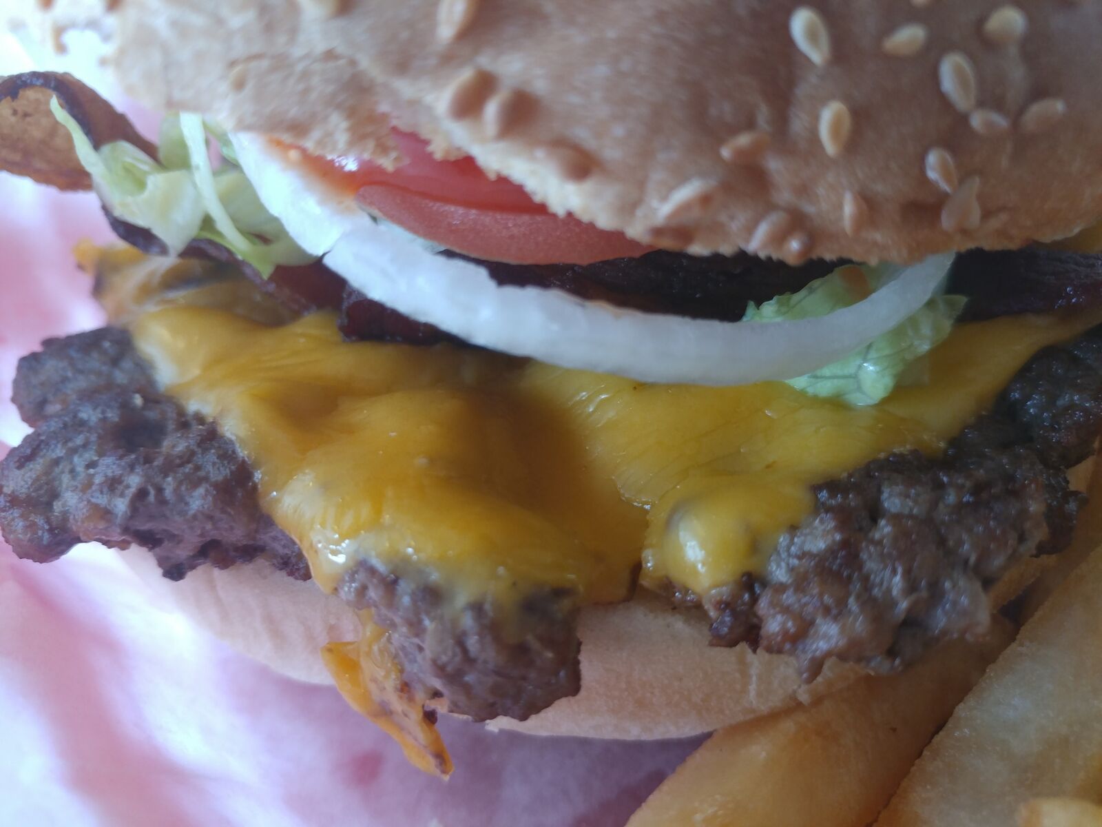 LG V20 sample photo. Cheeseburger, comfort food, lunch photography