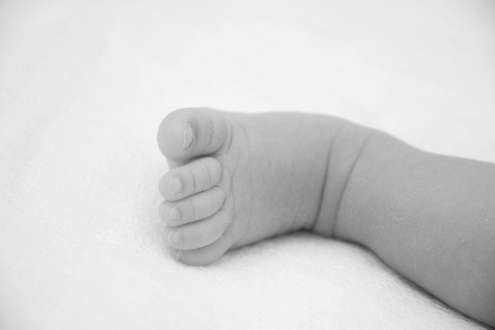 Nikon D7200 sample photo. Foot, bebe, details photography