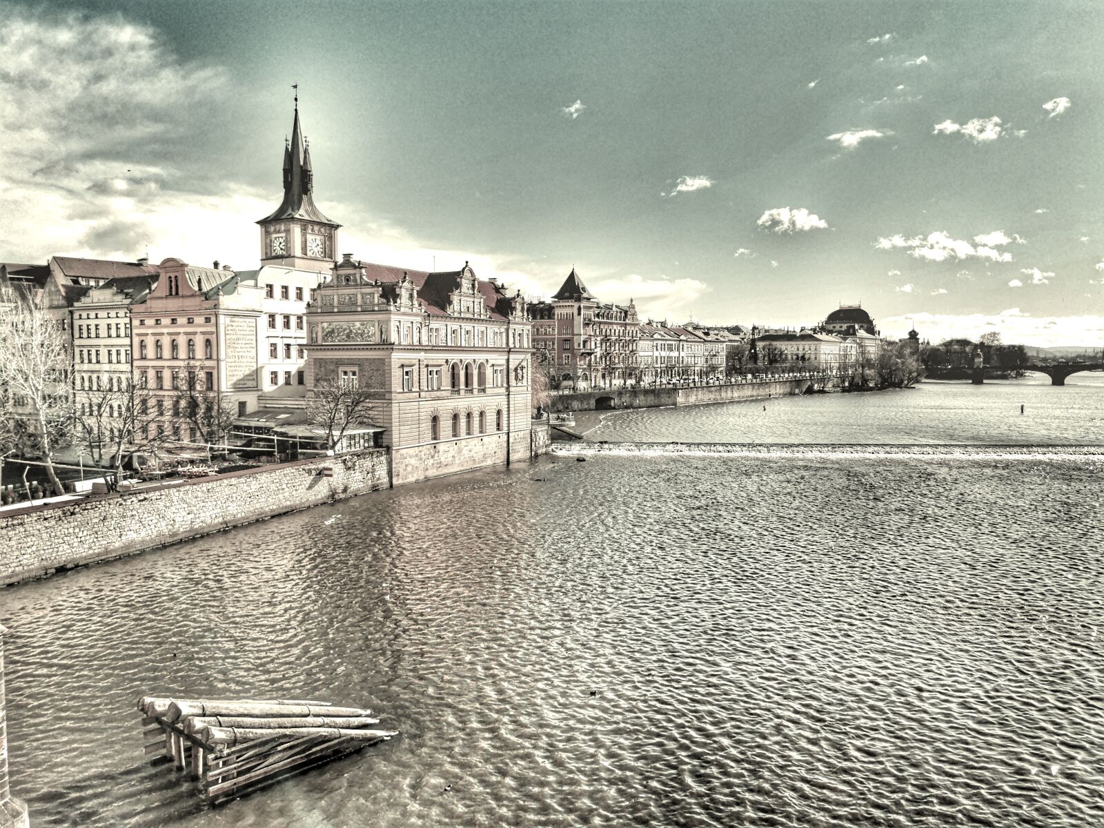 HUAWEI VOG-L29 sample photo. City, prague, water photography
