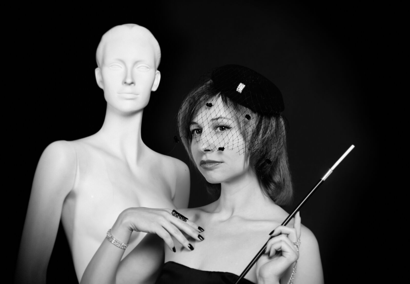 Canon EOS 5D Mark II sample photo. Portrait, mannequin, vintage photography